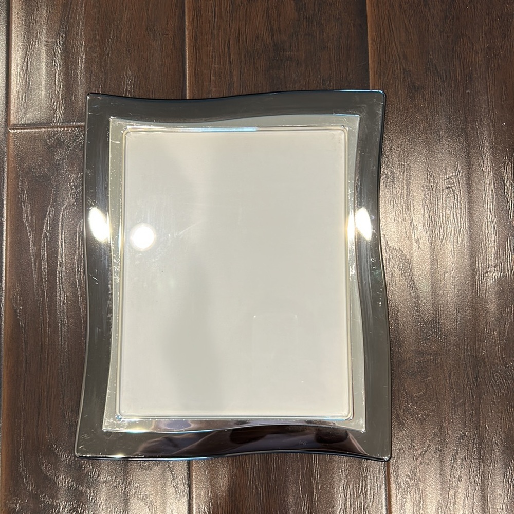 2 Picture frames for $20 - Picture 4 of 14